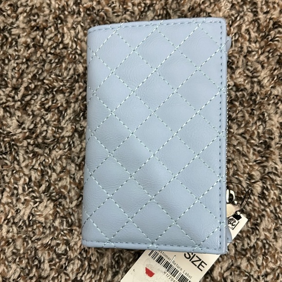 🩵NWT INC QUILTED STYLE WALLET - Picture 3 of 6